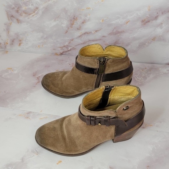 BUSSOLA Leather Ankle Bootie Size zipper - Picture 7 of 14